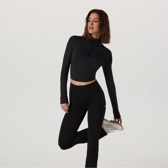 Vuori Studio Half Zip - Picture 5 of 8